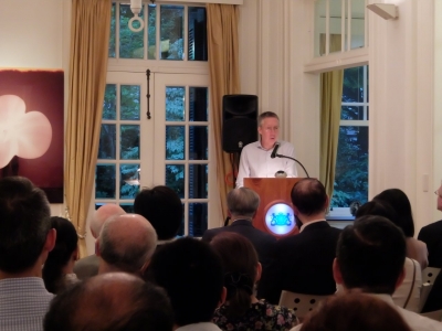 (XQ2) Peter van der Vliet大使講演1